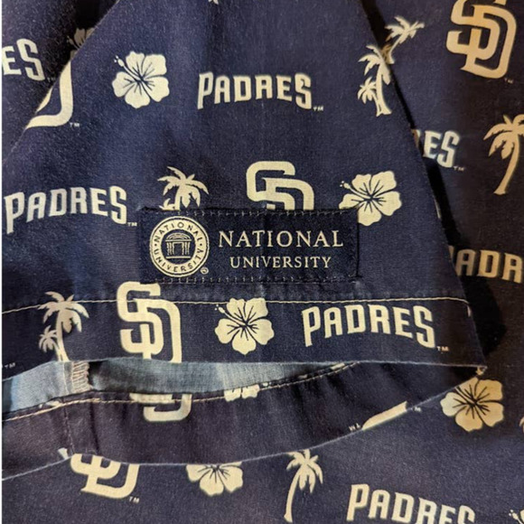 SAN DIEGO PADRES XL Hawaiian Shirt MLB Short Sleeve - Picture 5 of 6
